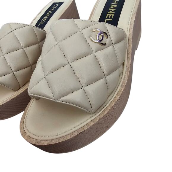 Chanel CC Wood Platform Sandal Slide Mule Size 39 US 8 8.5 Quilted Beige Leather - Picture 5 of 14